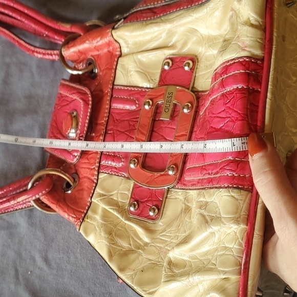 Guess Vintage Pink Rose Periwinkle 60's Chunky Shoulder Bag 12.5" wide - Picture 13 of 14